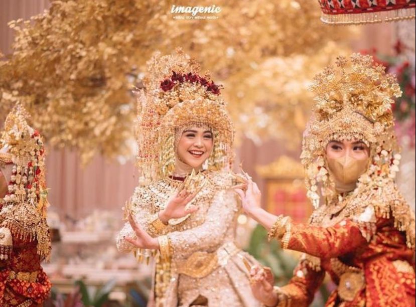 Makna Tari Pagar Pengantin, Tarian yang Dilakukan Ria Ricis saat Menikah dengan Teuku Ryan