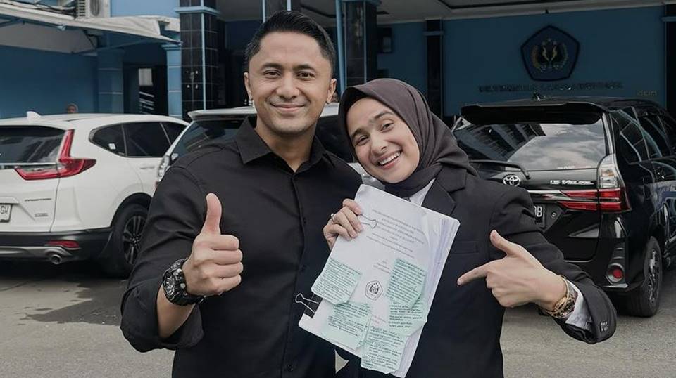 Istri Hengky Kurniawan Pamer Baru Lulus Sidang Skripsi: Telat Banget Memang