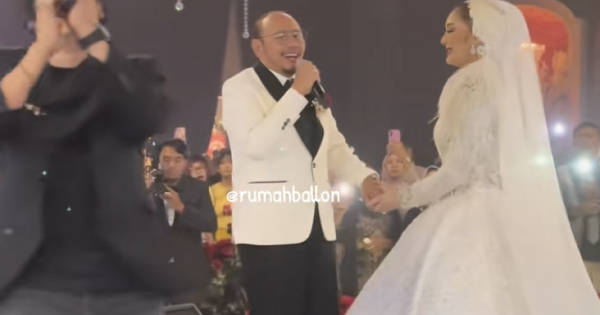 Wali Kota Tegal Dedy Yon dan Istri Gadis Sephi Naik Helikopter ke Konser Setia Band