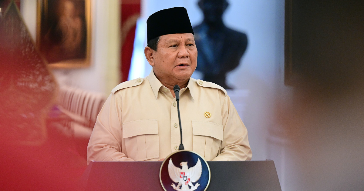 Prabowo Subianto Nyanyikan Lagu Patah Hati Didi Kempot, Kertas Sampai Dilaminating!