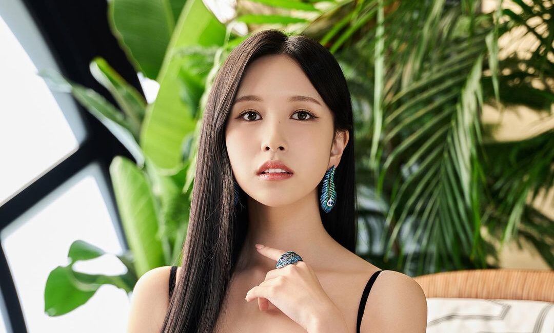 Cerita Mina TWICE Pernah Diminta Agensi Hapus Tahi Lalat