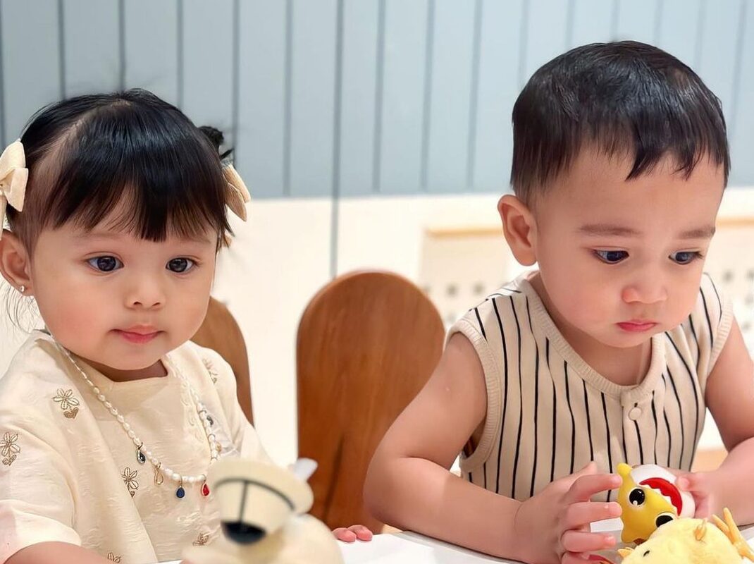 Seperti Rayyanza ke Ameena, Kenapa Sih Anak Suka Mencubit?