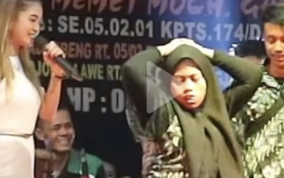 Aksi Joget Wanita Tamu Undangan di Hajatan Pangandaran Bikin Biduan Kena Mental