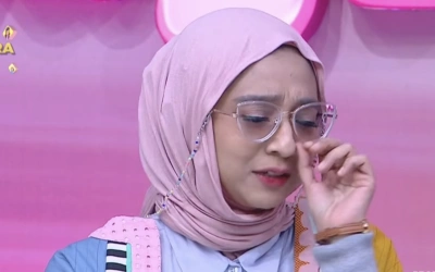 Chiki Fawzi Main Potong Dewi Perssik, Neti: Untung Depe Nggak Bungkam Mulut Chiki!