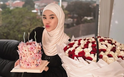 Rumah Tangga Dikabarkan Retak, Ini Biodata dan Agama Clara Shinta