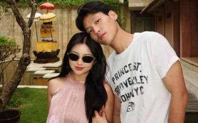 Pamer Foto Bareng Na Daehoon, Diva Azzura: Aku Gadis yang Sangat Beruntung