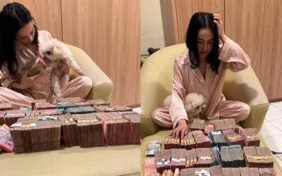 Putus dari Ari Lasso, Dearly Djoshua Pamer Duit Gepokan Hasil Jual Nasi Campur