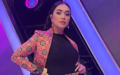 Dituding 24 Tahun Menelantarkan Anak, Denada Unggah Foto Bareng Mendiang Emilia Contessa