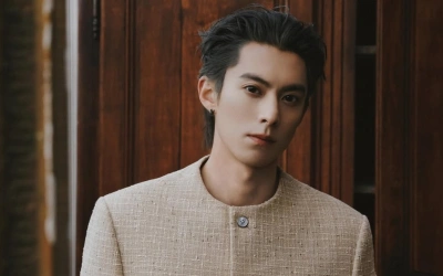 Gak Bisa Bahasa Inggris! Dylan Wang Pasrah Pilih Menu Makanan di Pesawat