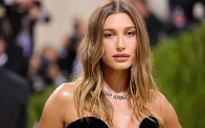 Waduh! Hailey Bieber Hampir Kehilangan Bayinya Karena Kondisi Rahim Ini