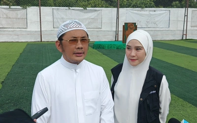 Zaskia Adya Mecca Rasakan Kehangatan Warga di Rumah Baru, Salat Id Jadi Momen Spesial