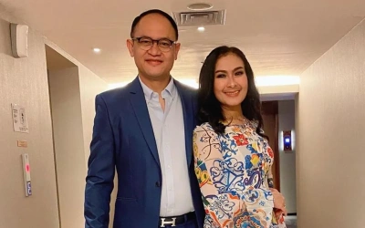 Iis Dahlia Panik Suaminya Dapat Jadwal Terbang ke Doha Saat Konflik Memanas, Begini Ceritanya