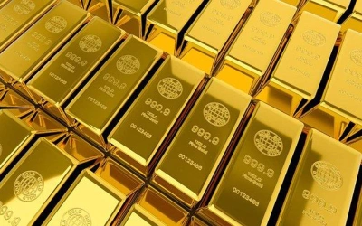 Harga Emas Hari Ini 27 Oktober 2025 Turun, Waktu yang Tepat untuk Beli?