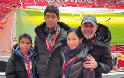 Parenting Ala Bunga Zainal Disorot, sang Artis Ajarkan Anak untuk Cegah Bullying!