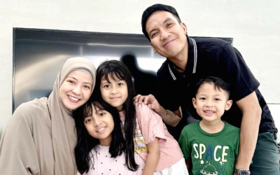 Desta Masih Sayang Natasha Rizky, sang Presenter Puji Pola Asuh Mantan Istri