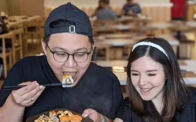 Food Vlogger Ken dan Grat Ditabrak Pasutri Ortu Direktur Perusahaan Besar