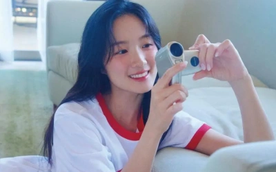 Merinding! Kim Hye Yoon Cerita Pengalaman Mistis Disentuh Rambut Saat Syuting Film Horor