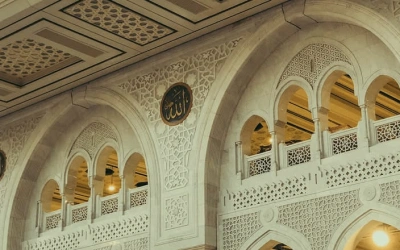 Niat Bundir, Pria Ini Lompat dari Lantai Atas Masjidil Haram Berujung Menimpa Petugas Keamanan