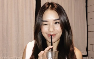 Biodata dan Agama Lula Lahfah, Pacar Reza Arap yang Dikabarkan Meninggal Dunia