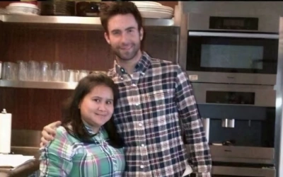 Mbak Ani, Sosok Wanita Indonesia Viral yang Ternyata ART Adam Levine, Bikin Iri!