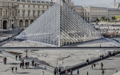 Kronologi Pencurian 8 Berlian di Museum Louvre Prancis Hanya dalam Waktu 4 Menit