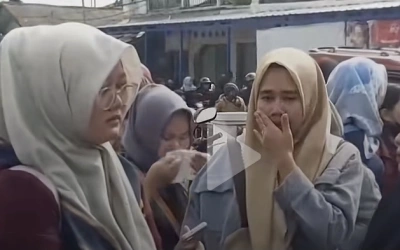 Video Penuh Tangis Ribuan Karyawan Pabrik Bulu Mata Terbesar di Indonesia di-PHK Massal