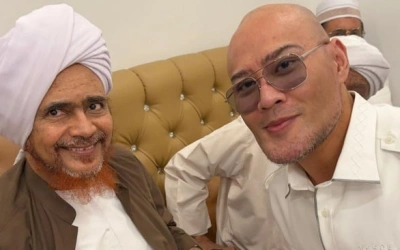 Tanpa Diundang, Habib Umar bin Hafidz Tampil di Podcast Deddy Corbuzier Atas Kemauannya Sendiri