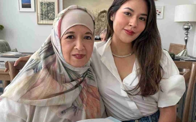 Detik-detik Raisa Nangis di Atas Panggung, Ungkap Beratnya Kehilangan Sang Ibu