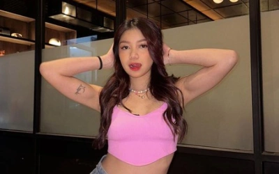 Biodata dan Agama Regina Phoenix, Influencer yang Serobot Fans Cilik di Konser BLACKPINK