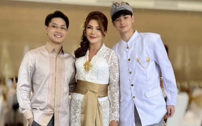 Potret Cantik Tamara Bleszinsky di Pertunangan Anaknya, Teuku Rassya, Aura Mahalnya Terpancar