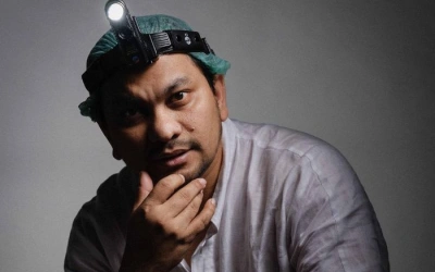 Tompi Tegur Pandji Pragiwaksono yang Roasting Mata Sayu Wapres Gibran