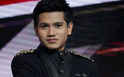 Viral Valen DA7 Merokok Usai Pulang ke Kampung Halaman, Gayanya Disebut Mirip Bapak-bapak!