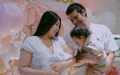 Via Vallen Perkenalkan Nama Putri Keduanya, Namy Shafiyyah Azzahra Radia