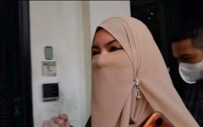 Diperiksa 5 Jam, Wardatina Mawa Didampingi Tim Perlindungan Perempuan dan Anak