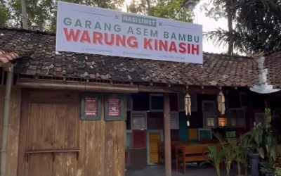 Mencicipi Sedapnya Menu Garang Asam Warung Kinasih yang Bikin Lukman Sardi Mampir