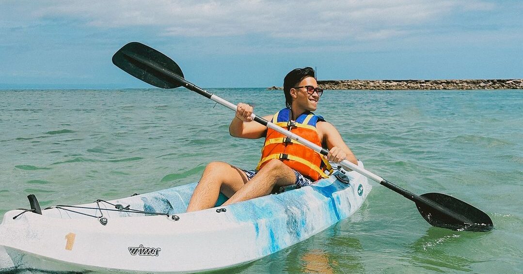 Lulus 10 Sesi Radiasi, Vidi Aldiano Nikmati Solo Trip ke Bali