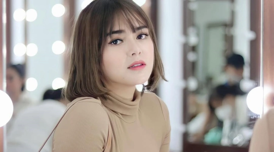 Amanda Manopo Buat Sarapan untuk Suami, Apronnya Bikin Salfok, Baju Dinas?