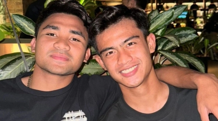 Momen Kocak Asnawi Goda Pratama Arhan soal Status Duda Saat Siaran Langsung