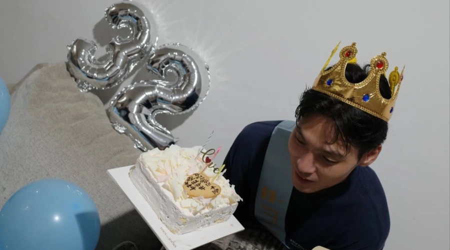 Na Daehoon Dapat Kejutan Ulang Tahun di Tengah Isu Perselingkuhan Sang Istri Julia Prastini