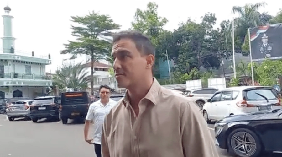 Hamish Daud Tiba-Tiba Datangi Polres Metro Jaksel, Terkait Tudingan Isu Selingkuh atau Apa?