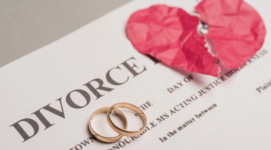 Viral Istri Diceraikan Usai Suami Lulus PPPK, Tetangga Miris Bantu Angkut Barang