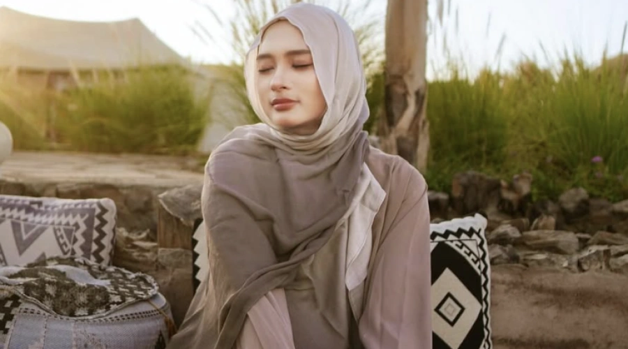 Inara Rusli Asli Agama Apa? Faktanya Cukup Mengejutkan