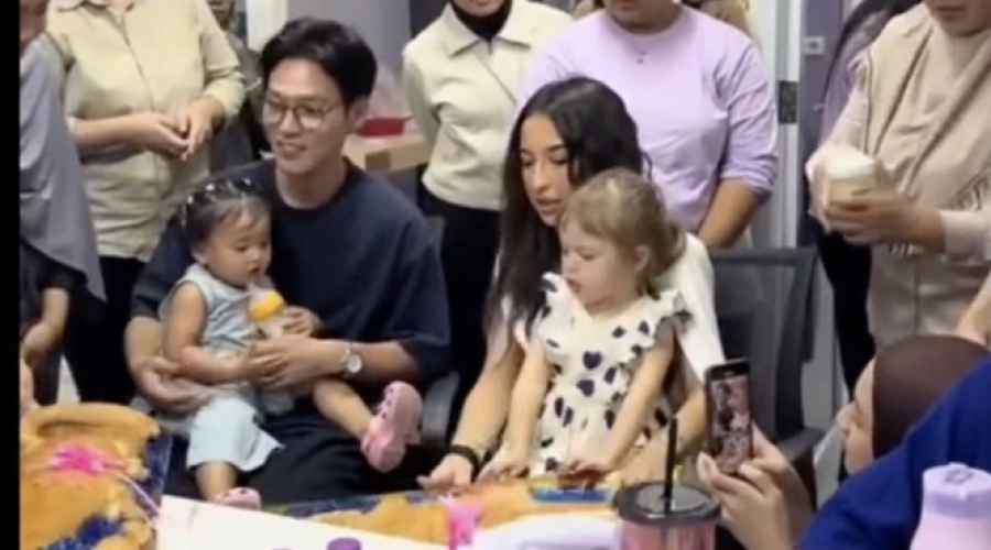 Sikap Manis Jennifer Coppen pada Daehoon dan Ketiga Anaknya Dibandingkan dengan Jule