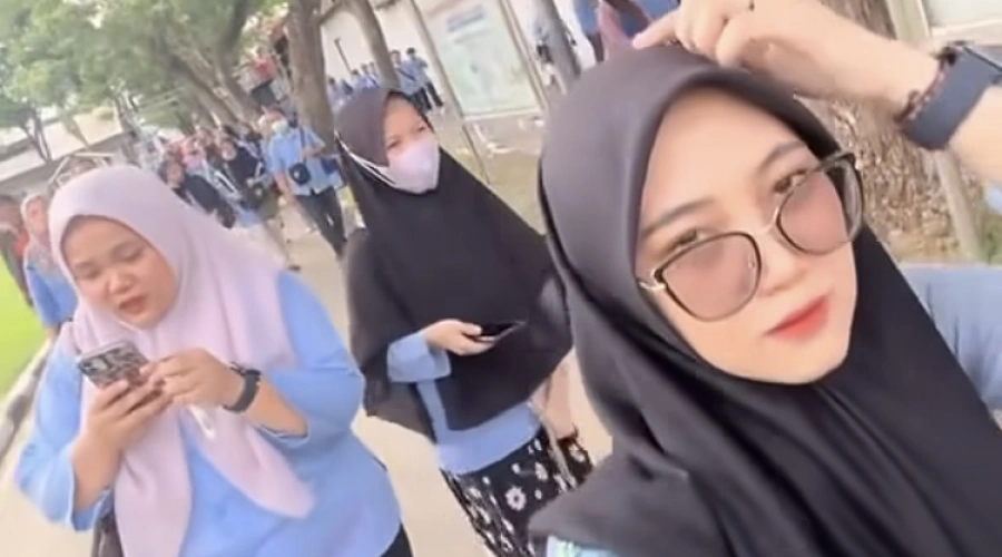 Video Haru Karyawan Pabrik Sepatu Nike di Tangerang yang di-PHK Massal, Bikin Nangis
