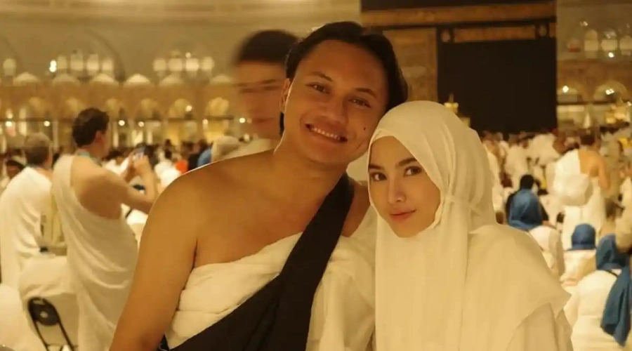 Kisah Mahalini Jalani Umrah Pertama Kali Usai Mualaf, Doanya Dikabulkan dalam Sekejap