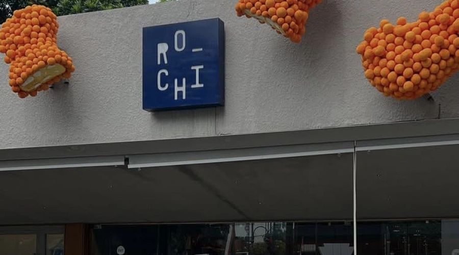 Uniknya Roti Mochi Panggang di Rochi Bandung yang Melokal dan Estetik