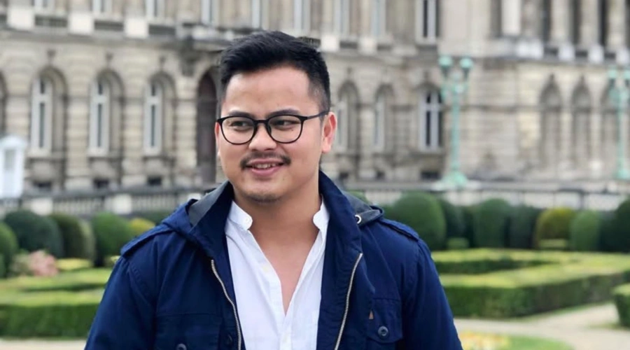 Siapa Rully Anggi Akbar? Suami Boiyen yang Miliki Gelar Doktor