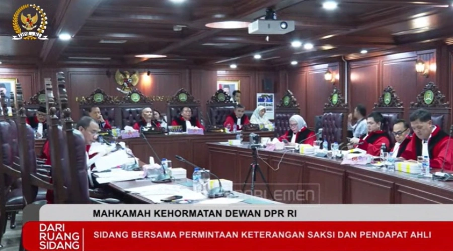 MKD Umumkan Vonis Etik DPR: Beda Nasib Sahroni, Nafa, Eko, Uya, Adies