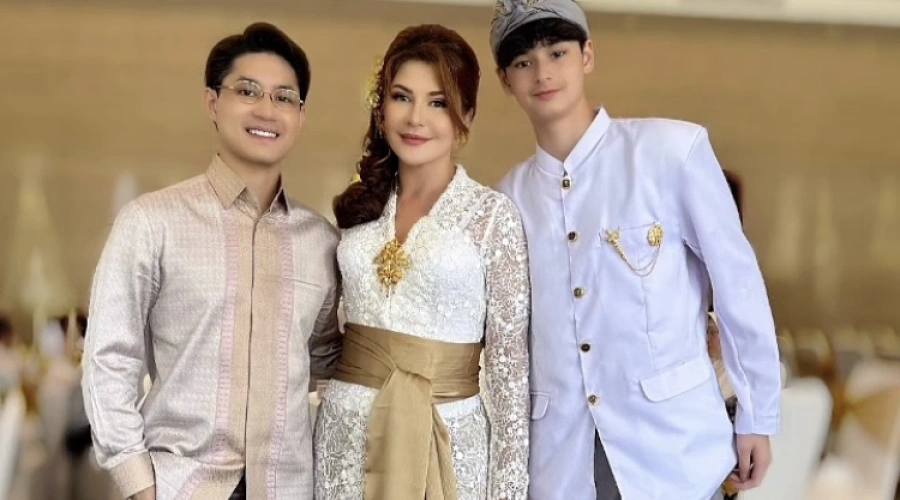 Potret Cantik Tamara Bleszinsky di Pertunangan Anaknya, Teuku Rassya, Aura Mahalnya Terpancar