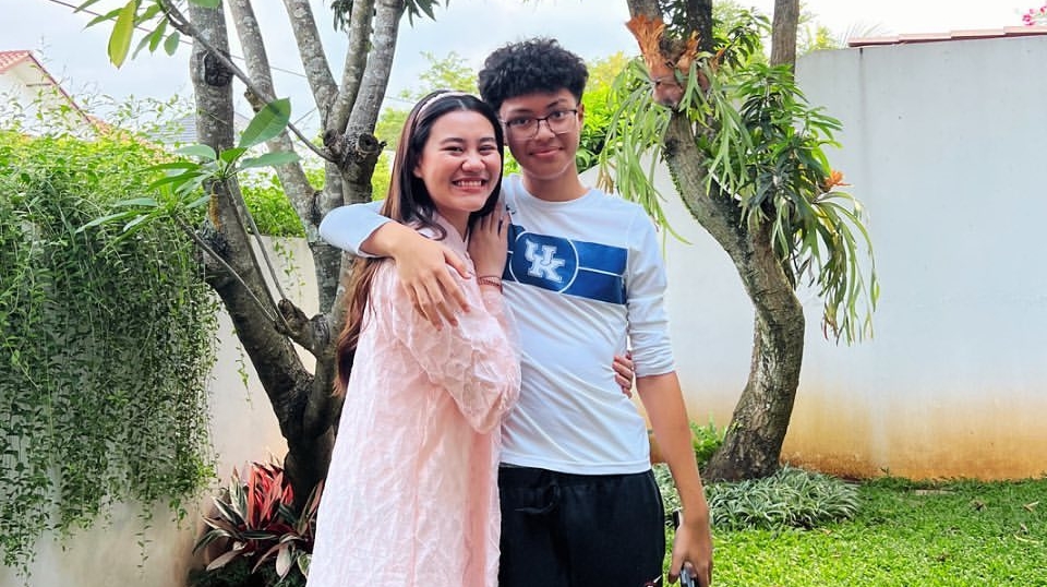 Dituding Lupa Adik, Aaliyah Massaid Bantah dengan Ajak Keanu Massaid Makan di Restoran Mewah